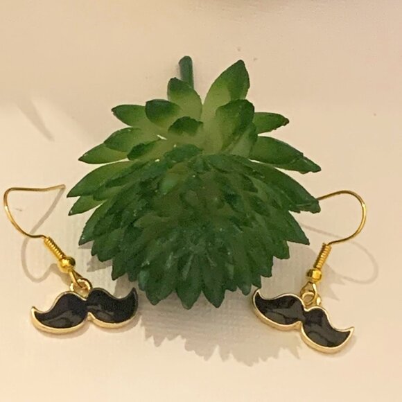 Mustache Earring, Mustache Jewelry, Cinco De Mayo Earring, Gift Idea - Picture 4 of 5